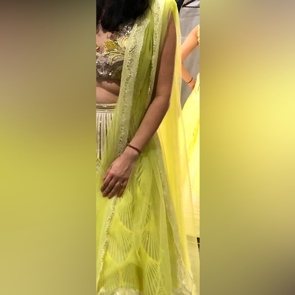 Amit Agarwal neon colored Lehenga - Picture 5 of 5
